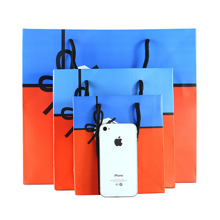 Borsa a tema gioco